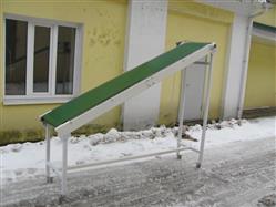 Наклонный ленточный конвейер