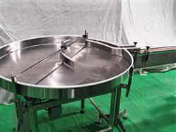 Поворотный подающий стол, конвейер пластинчатый